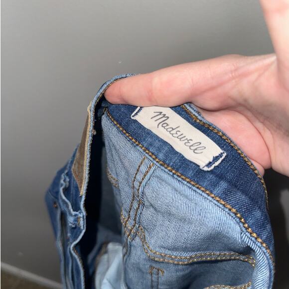 Madewell Cali Demi Boot Crop Jeans Frayed Hem Dark Wash Denim Size 26 - Picture 4 of 8